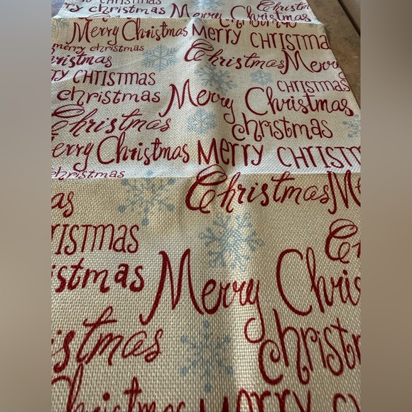 Christmas Table Runner - Picture 2 of 2